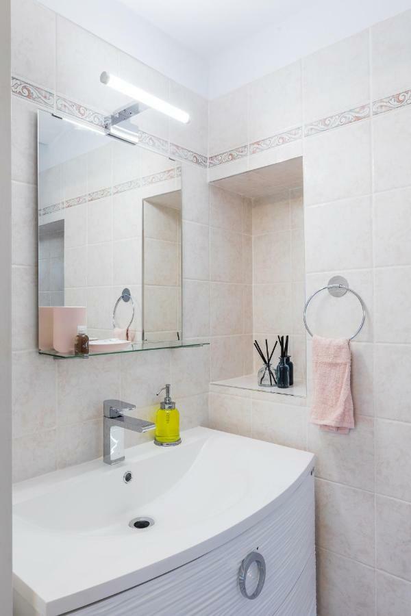 Historic Center Palace - Huge 4 Bedrooms Santa Croce Apartment - By LikehomeFirenze Eksteriør billede