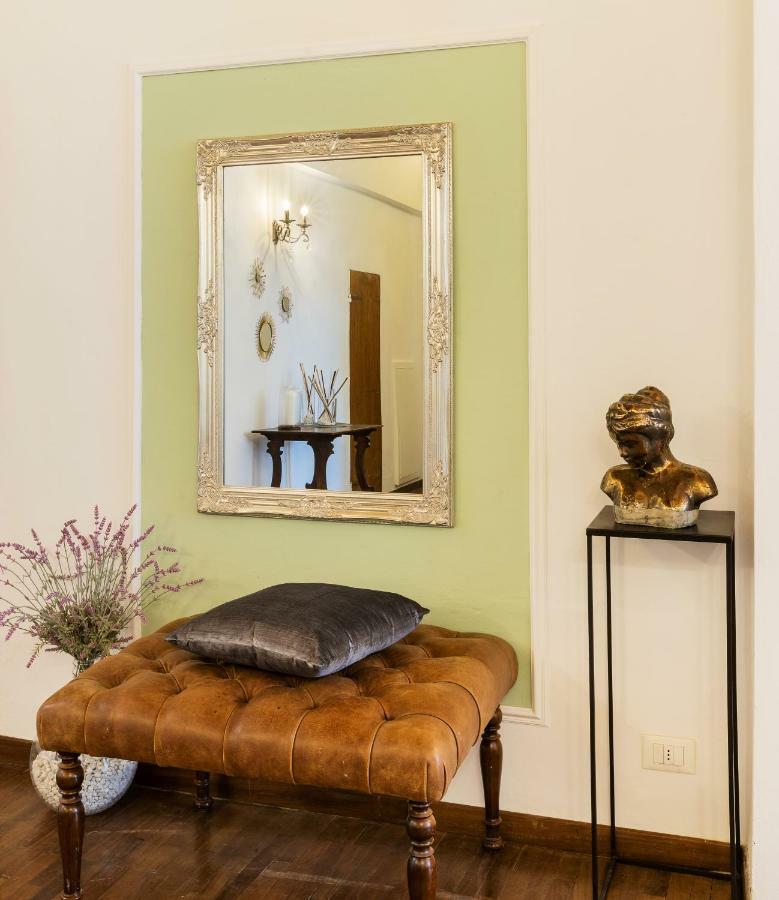 Historic Center Palace - Huge 4 Bedrooms Santa Croce Apartment - By LikehomeFirenze Eksteriør billede