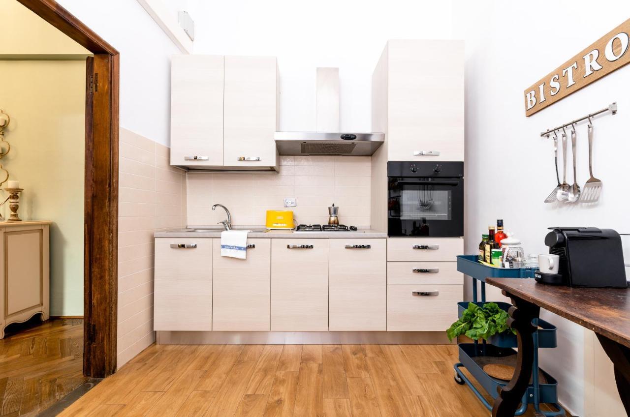 Historic Center Palace - Huge 4 Bedrooms Santa Croce Apartment - By LikehomeFirenze Eksteriør billede